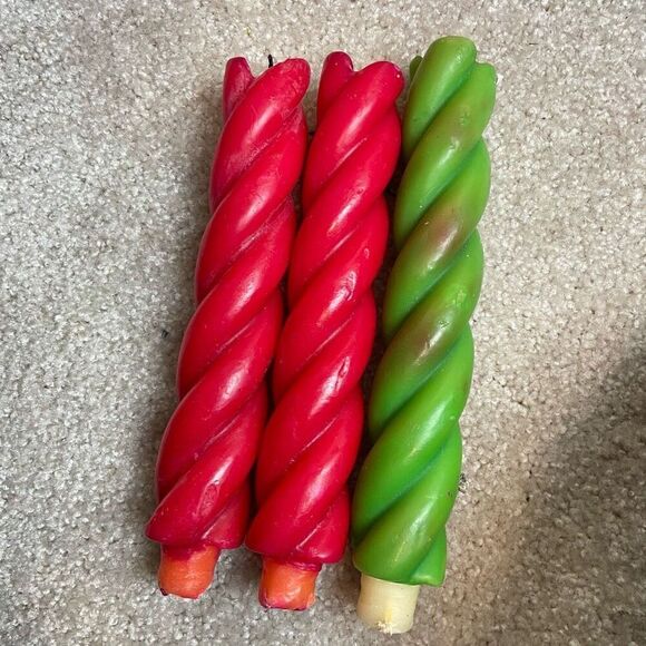 VTG Baldwin Solid Brass Chamber Candleholder + Vintage Twisted Red Candles - Picture 6 of 9